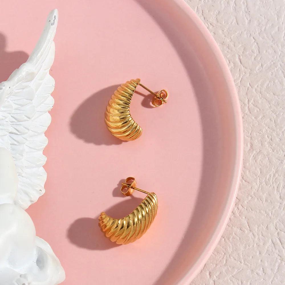 18K Gold-Plated Croissant Earrings - Gioppe